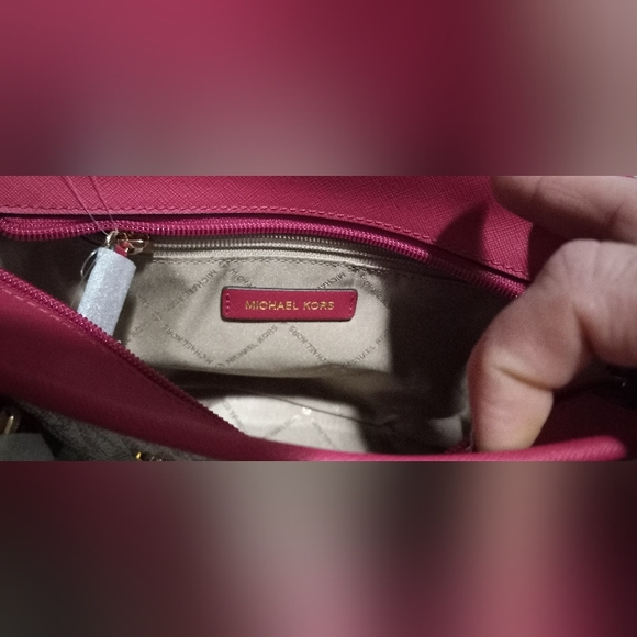 Purse - Picture 6 of 8